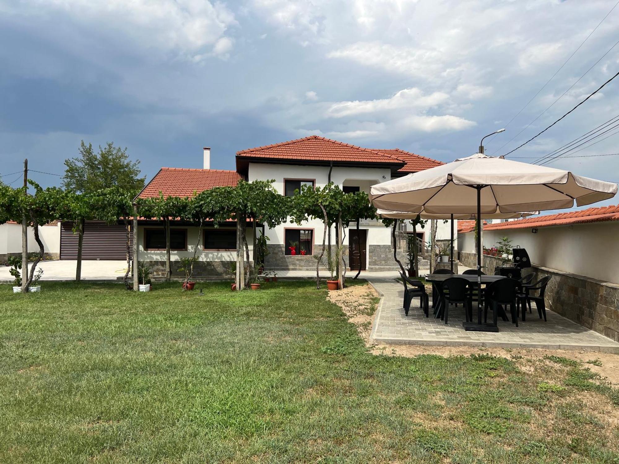 Къща За Гости Бадови Chissarja Exterior foto